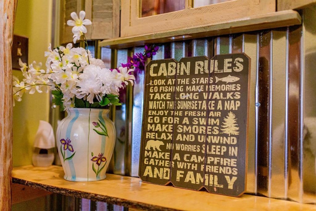 Authentic Log Cabin Mins From Chatts Best Sites Villa Чатануга Екстериор снимка